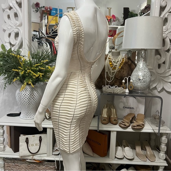 Herve Leger Ivory Sleeveless Chain Dress S - Picture 3 of 12